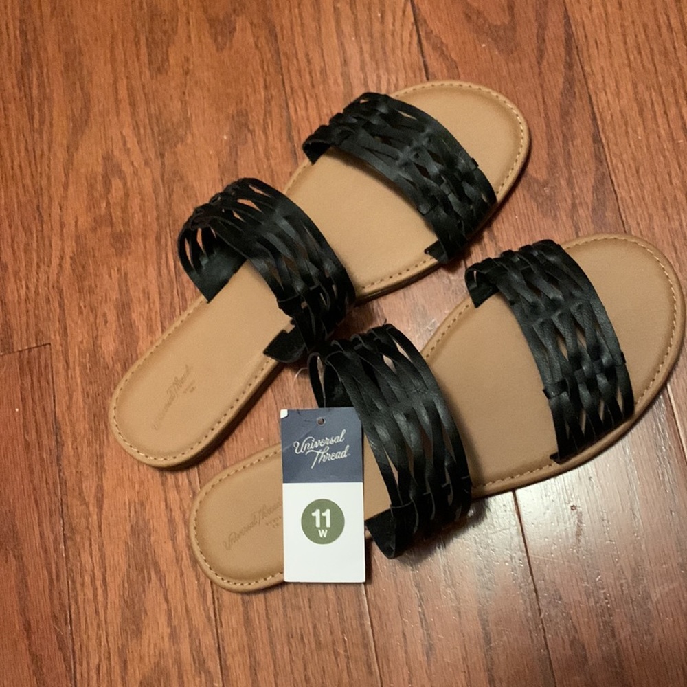NWT Universal Thread black faux leather Addie slide sandals size 11W (wide) - Picture 2 of 9